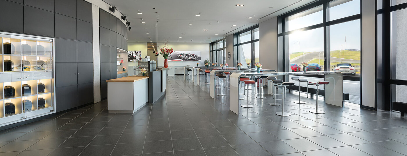 Motorsport Lounge