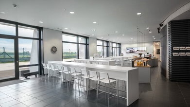 Motorsport Lounge Motorsport Lounge