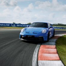 Ein Porsche 911 auf der Rheinstrecke